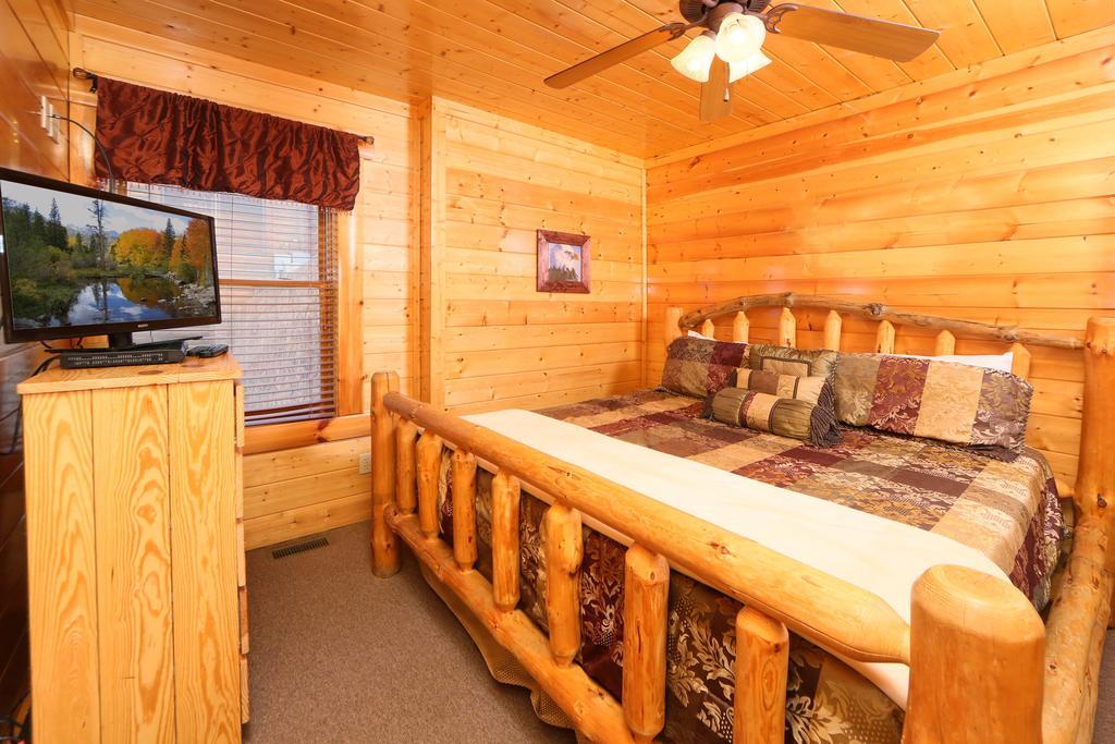 Rising Eagle Lodge - Eight Bedroom بيدجن فورج المظهر الخارجي الصورة