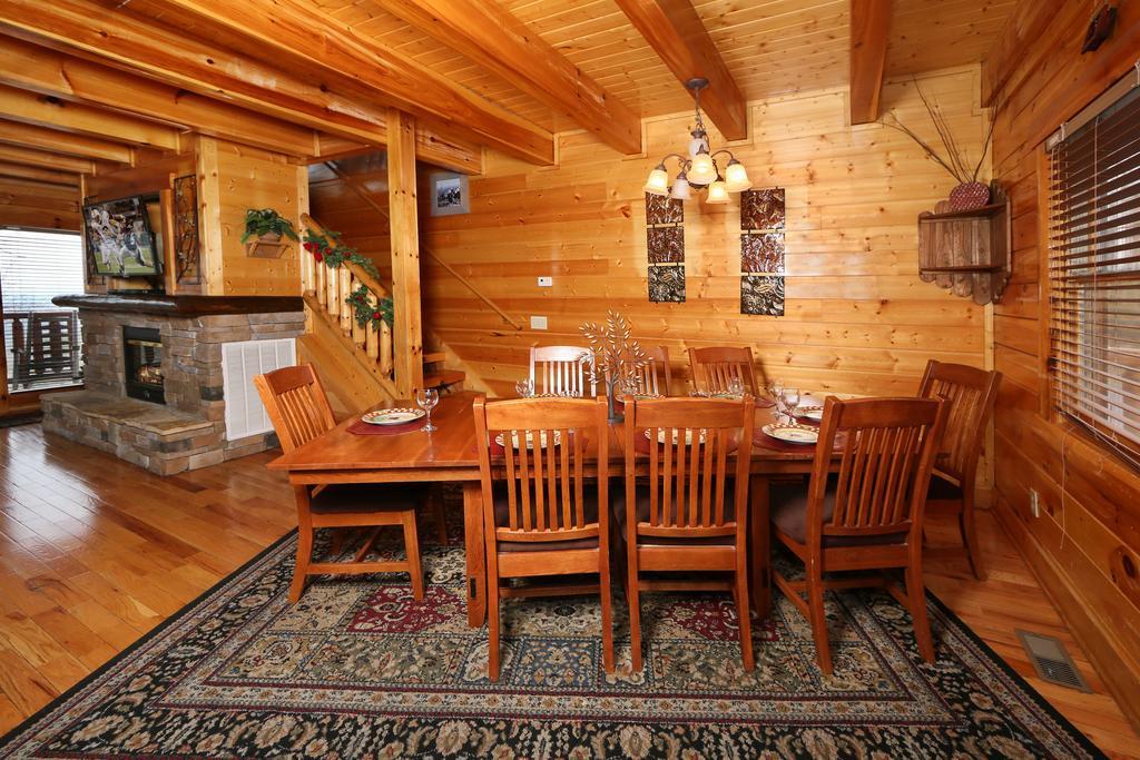 Rising Eagle Lodge - Eight Bedroom بيدجن فورج المظهر الخارجي الصورة